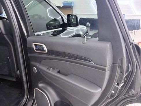 Used 2014 Jeep Grand Cherokee Summit image 21