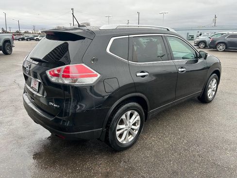 Used 2016 Nissan Rogue SV w/ SV Premium Package image 6