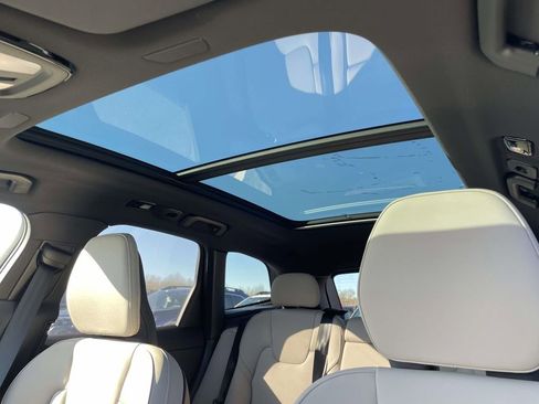 New 2026 Volvo XC60 B5 Plus w/ Protection Package Premier image 9