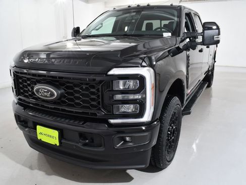 New 2026 Ford F350 Lariat w/ Black Appearance Package image 2