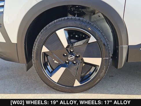 New 2026 Nissan Kicks SR w/ SR Premium Package FWD image 29