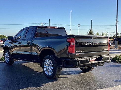 Used 2021 Chevrolet Silverado 1500 Custom image 7