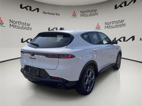 Used 2024 Alfa Romeo Tonale Veloce image 5