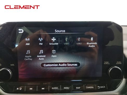 Used 2023 Nissan Rogue SL w/ SL Premium Package image 25