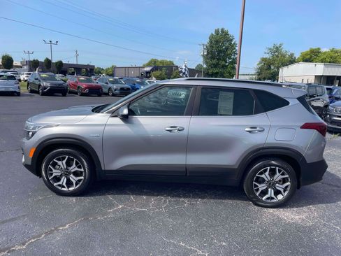 Used 2021 Kia Seltos EX AWD/4WD image 4