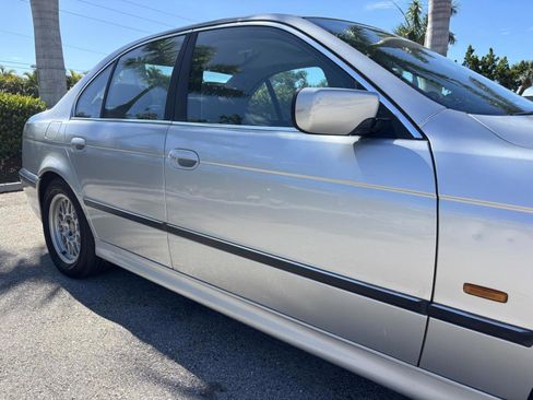 Used 1999 BMW 528i Sedan RWD image 10