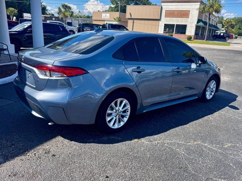Used 2021 Toyota Corolla LE w/ LE Convenience Package FWD image 5