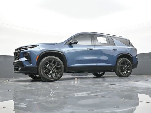 New 2026 Chevrolet Traverse RS w/ LPO, Floor Liner Package FWD image 58