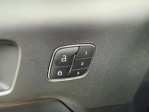 Certified 2025 Ford Bronco Sport Outer Banks w/ Outer Banks Tech Package+ AWD/4WD image 23