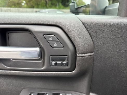 Used 2021 GMC Sierra 3500 Denali w/ Denali Ultimate Package AWD/4WD image 20