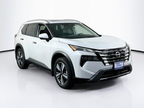 Used 2024 Nissan Rogue SL w/ SL Premium Package AWD/4WD image 3