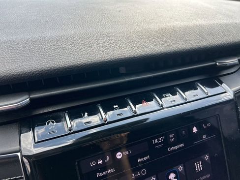 Certified 2023 Jeep Grand Cherokee Laredo w/ Luxury Tech Group I image 38