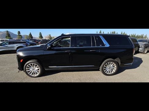 Used 2023 Cadillac Escalade ESV Premium Luxury w/ Performance Package AWD/4WD image 8