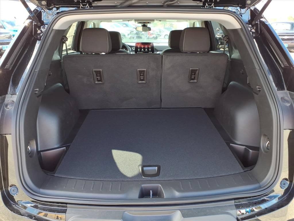 New 2025 Chevrolet Blazer LT AWD/4WD image 10