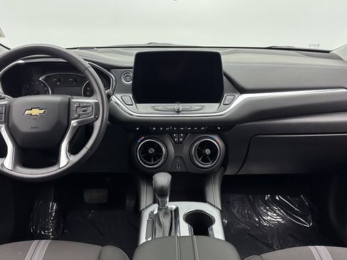 Used 2025 Chevrolet Blazer LT image 24