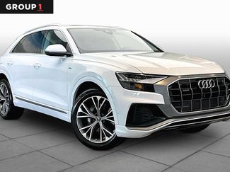 Used 2023 Audi Q8 Premium Plus w/ Premium Plus Package AWD/4WD video 1