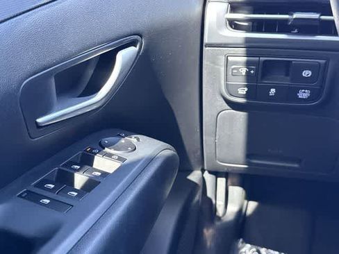 Used 2025 Hyundai Tucson SEL image 18