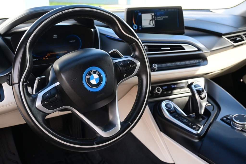 Used 2014 BMW i8 AWD/4WD image 12