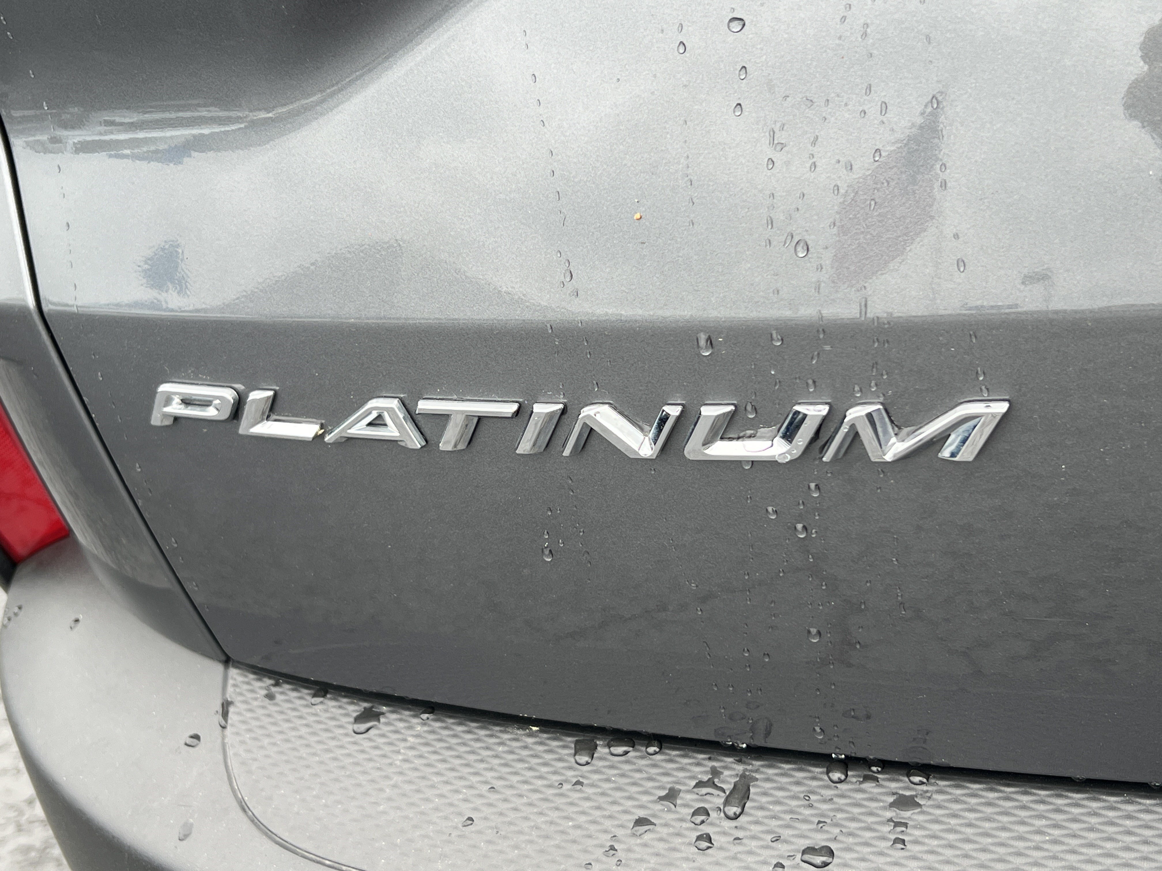 Used 2024 Ford Escape Platinum AWD/4WD image 9