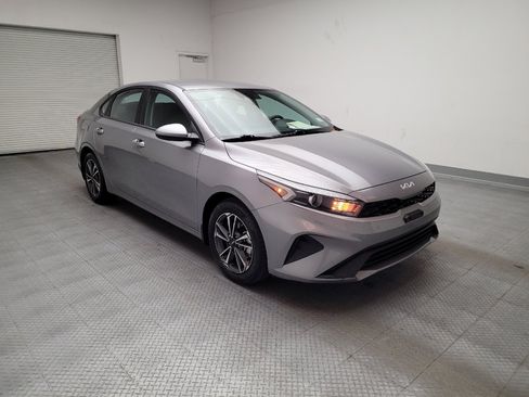 Used 2023 Kia Forte LXS image 13