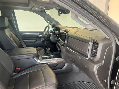 Used 2024 Chevrolet Silverado 1500 LTZ w/ LTZ Convenience Package II AWD/4WD image 27