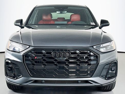 Used 2023 Audi SQ5 Premium Plus w/ Premium Plus Package image 2