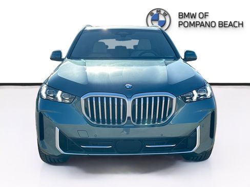 Used 2026 BMW X5 sDrive40i w/ Climate Comfort Package image 2