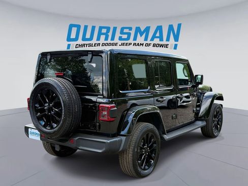 Used 2022 Jeep Wrangler Unlimited Sahara w/ Cold Weather Group image 2