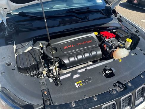 Used 2019 Jeep Compass Trailhawk AWD/4WD image 42