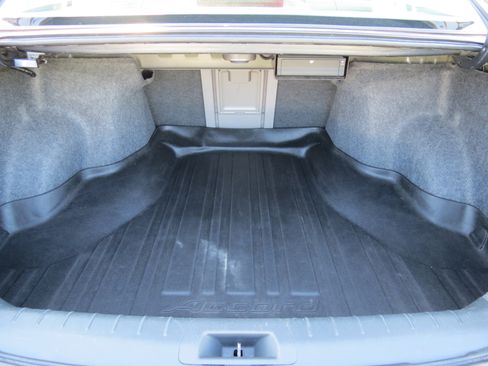 Used 2011 Honda Accord EX-L image 38