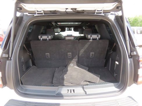 Certified 2024 Ford Expedition Limited image 12