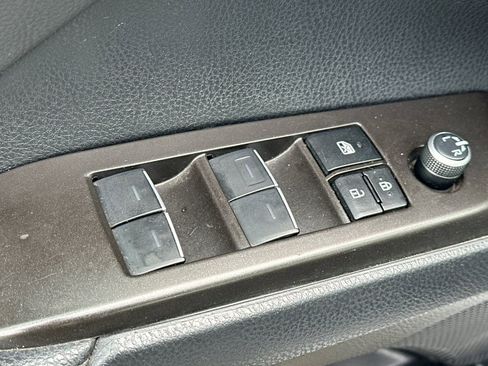 Used 2023 Toyota Camry XSE image 13