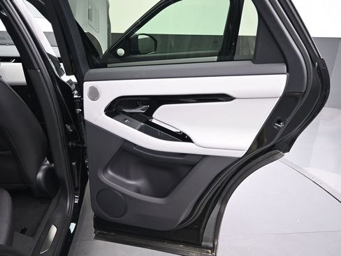 New 2026 Land Rover Range Rover Evoque Dynamic SE AWD/4WD image 12
