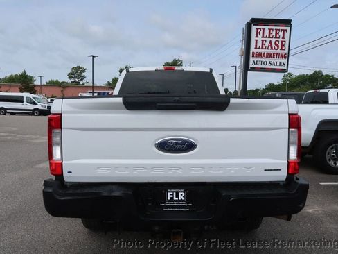 Used 2019 Ford F250 XL w/ Power Equipment Group AWD/4WD image 4