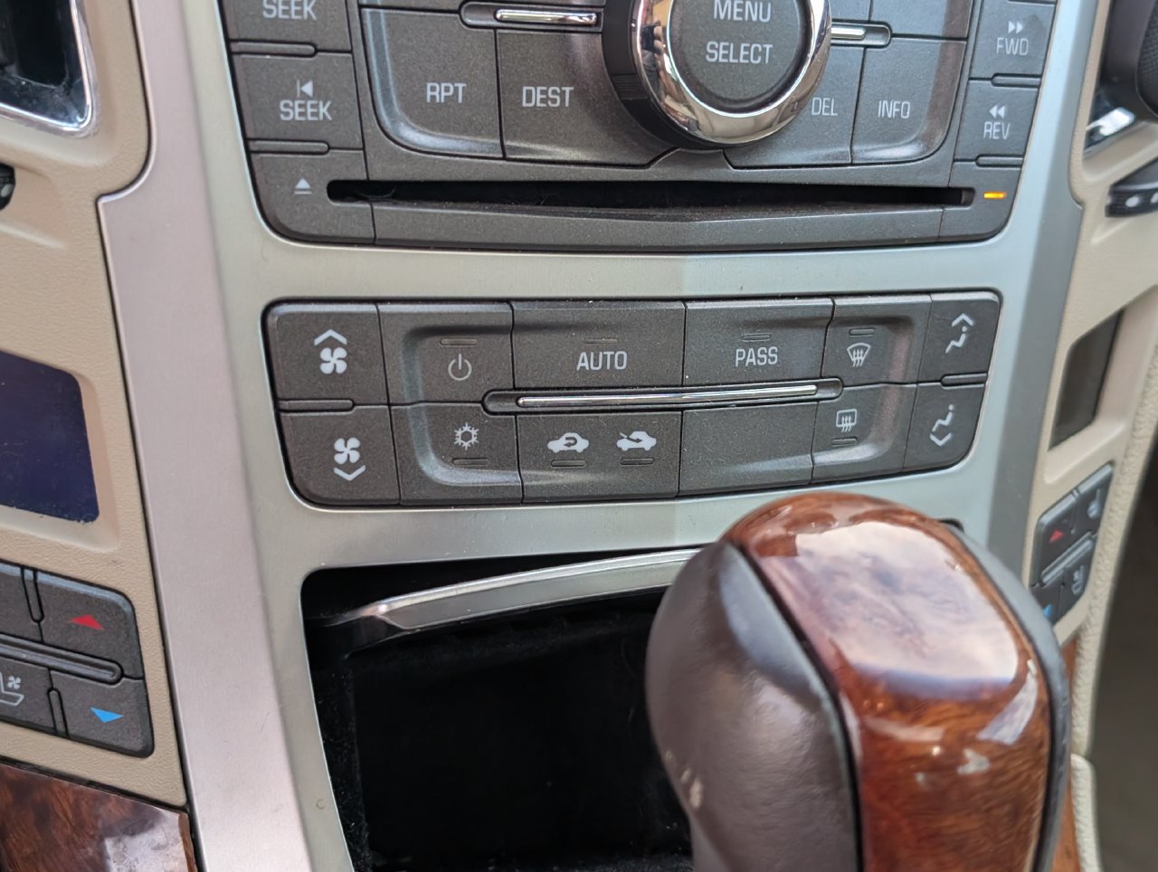 Used 2009 Cadillac CTS 3.6 RWD image 16
