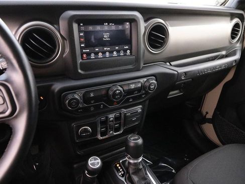 Used 2022 Jeep Wrangler Unlimited Sport image 20