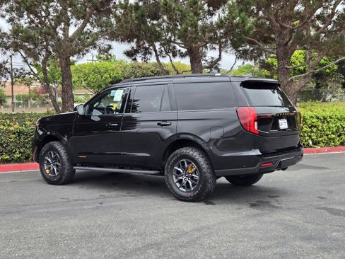 New 2025 Ford Expedition Tremor image 6