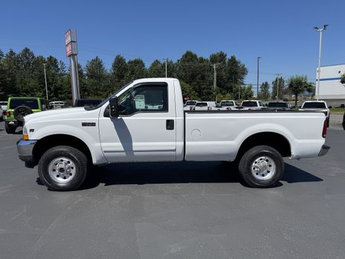 Used 2001 Ford F250 4x4 Regular Cab Super Duty image 7