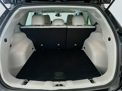 Used 2022 Jeep Compass Limited image 29