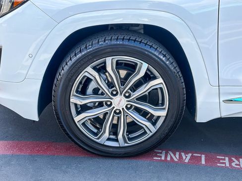 Used 2020 GMC Terrain Denali w/ Denali Premium Package FWD image 9