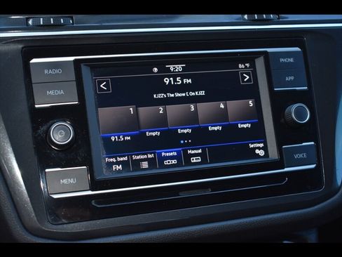 Used 2021 Volkswagen Tiguan S FWD image 10