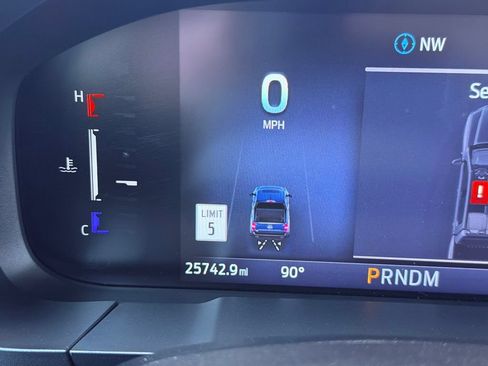 Used 2025 Ford Maverick Tremor AWD/4WD image 25