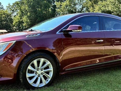 Used 2016 Buick LaCrosse Leather FWD image 2