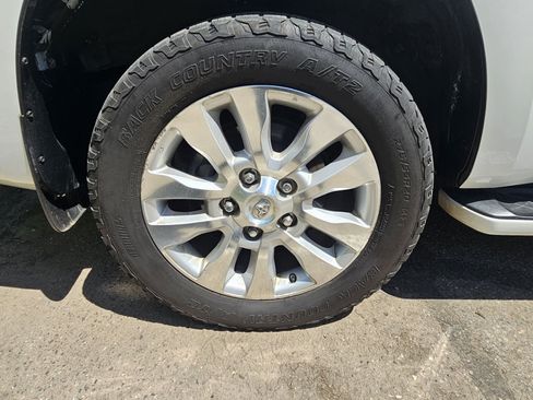 Used 2011 Toyota Sequoia Platinum AWD/4WD image 58