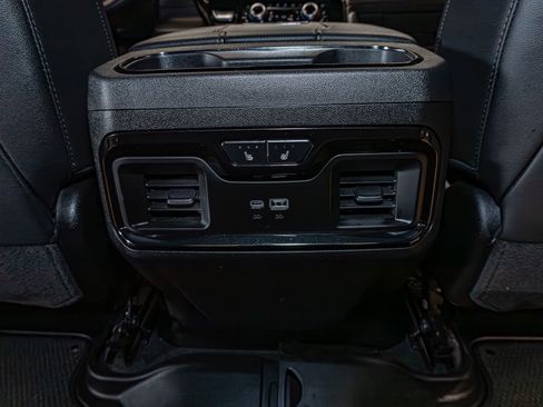 Used 2025 GMC Sierra 2500 AT4 image 22