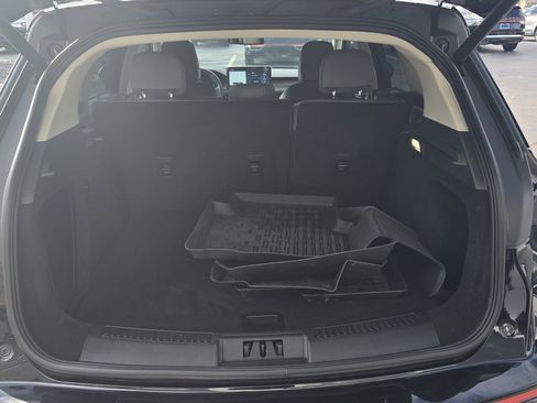 Certified 2023 Lincoln Corsair AWD image 24