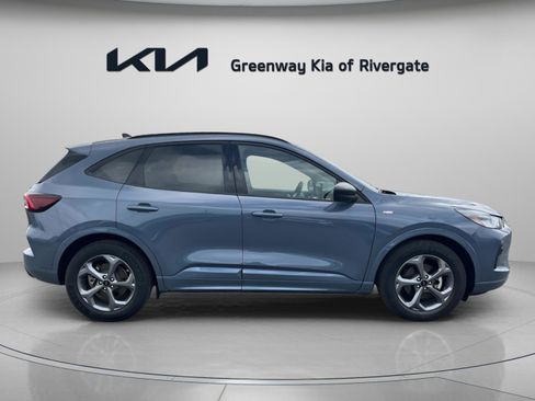 Used 2023 Ford Escape ST-Line w/ Tech Pack #1 FWD image 8