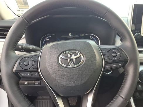 Used 2025 Toyota RAV4 XLE Premium w/ Weather Package image 22