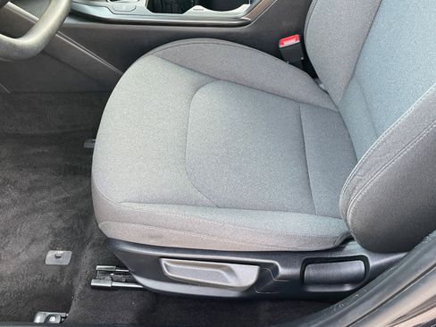 Used 2025 Kia K4 LXS image 23