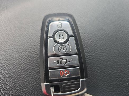 Used 2022 Ford F150 Lariat image 30